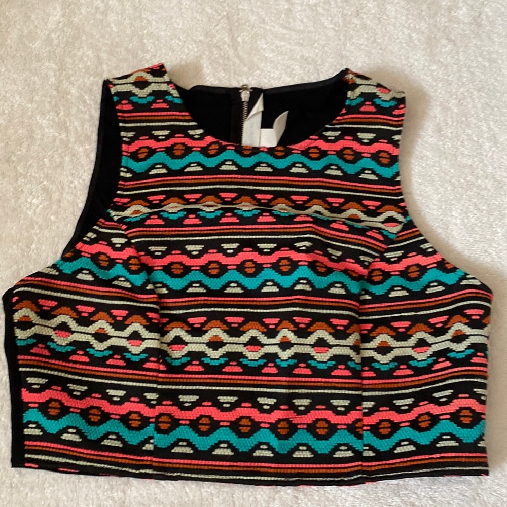 H&M coachella  crop tool